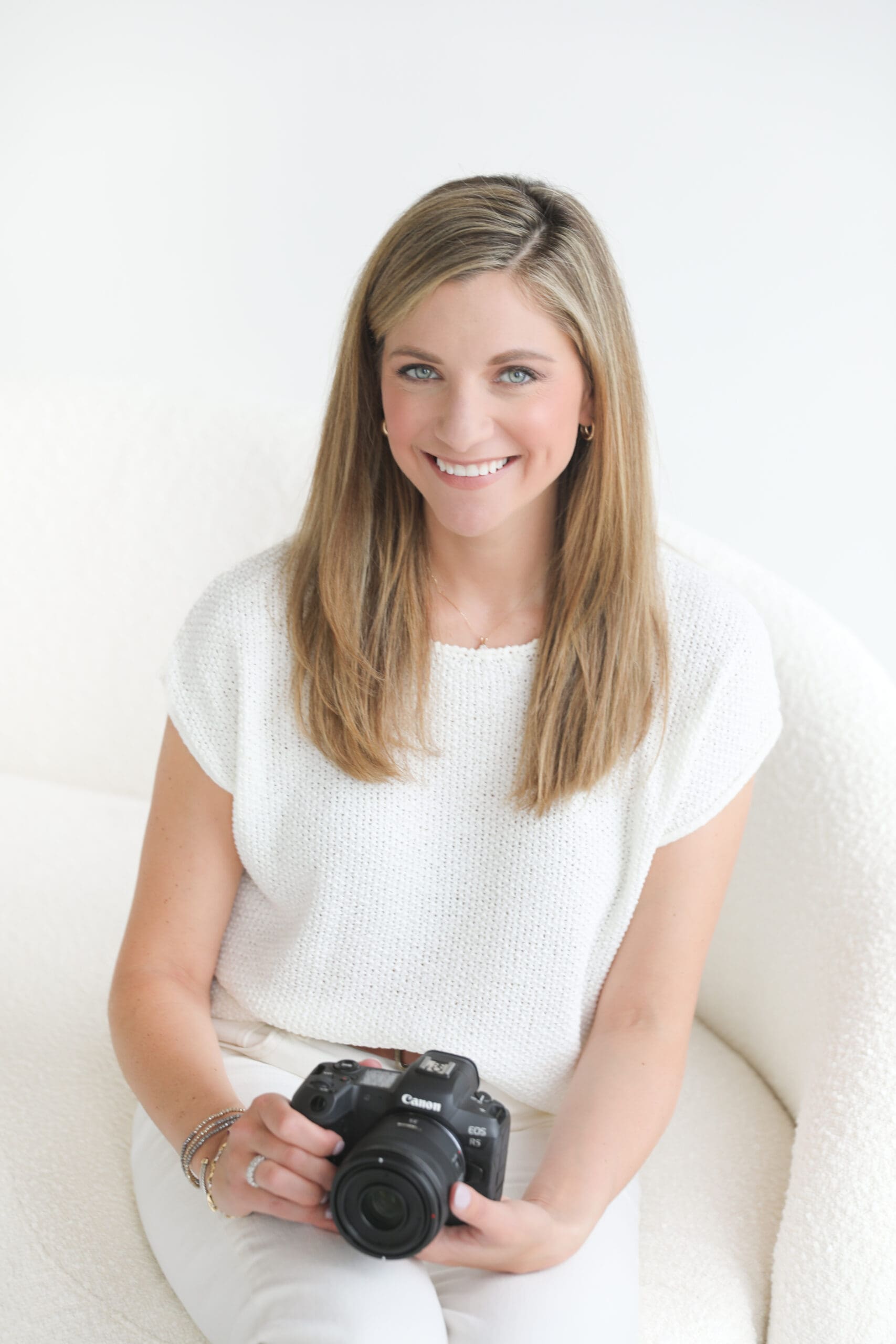 Kristen Powers, lifestyle photographer and mom of two, ready to capture timeless family memories